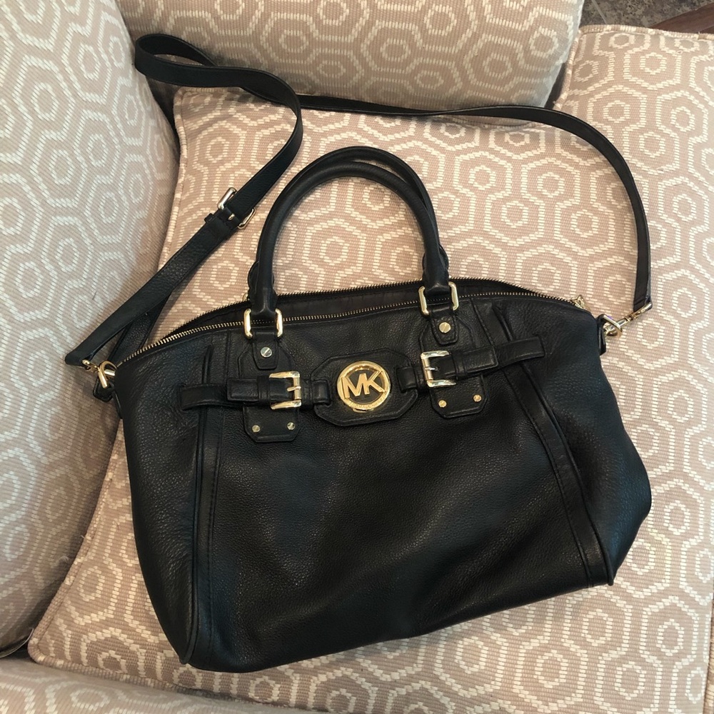 Michael Kors black leather purse